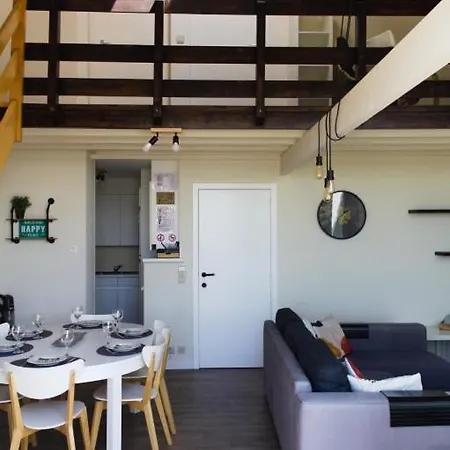 Διαμέρισμα Modern Renovated Duplex With Unique And Calming View T33 *